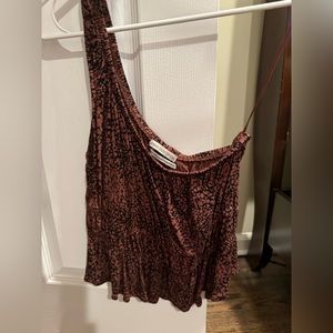 Urban outfitters size medium